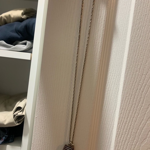 Louis Vuitton aunthentic mens necklace - Picture 3 of 3